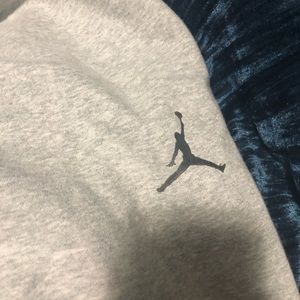 Nearly New Jordan Sweatpants! Get Cozy kids 😌